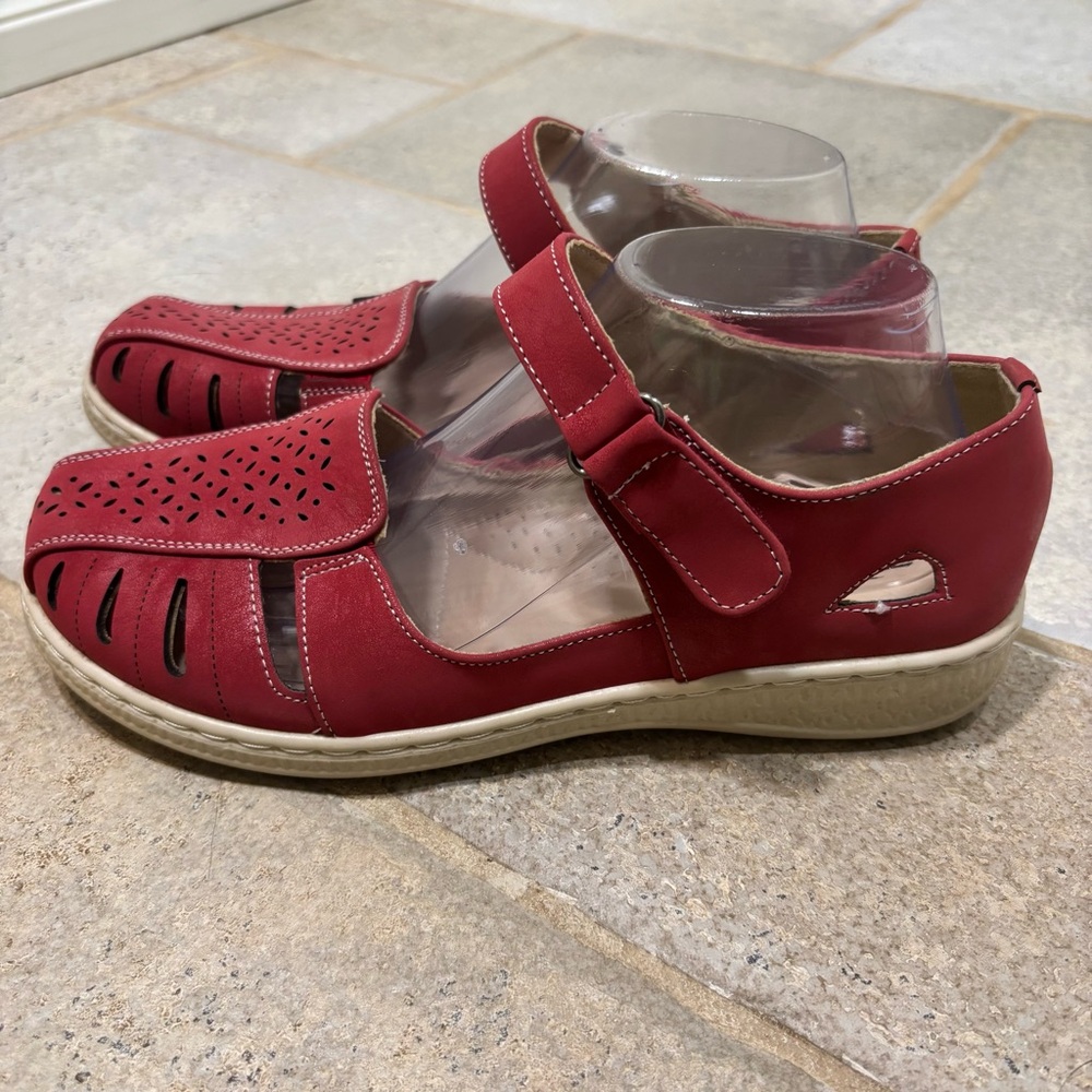 Flexus by Spring Step Otero Sandal Women's 9 Red